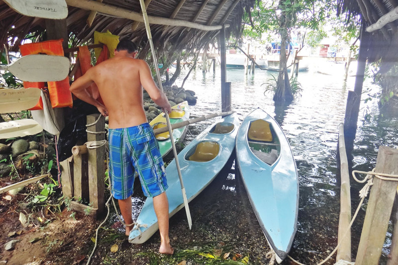 kayaks at Tortugal