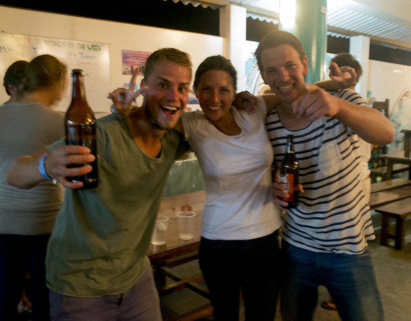 Mark, Jessica, Wouter at beer pong