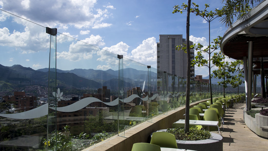 outdoor eating area Santa Fe Mall Medellin Colombia