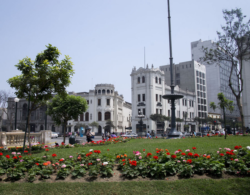 San Martin Plaza Lima (1)