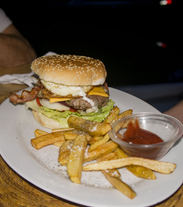 burger at Kangaroos