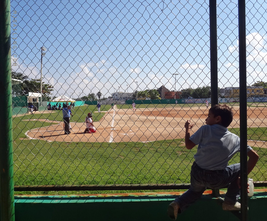 Isla Mujeres baseball game