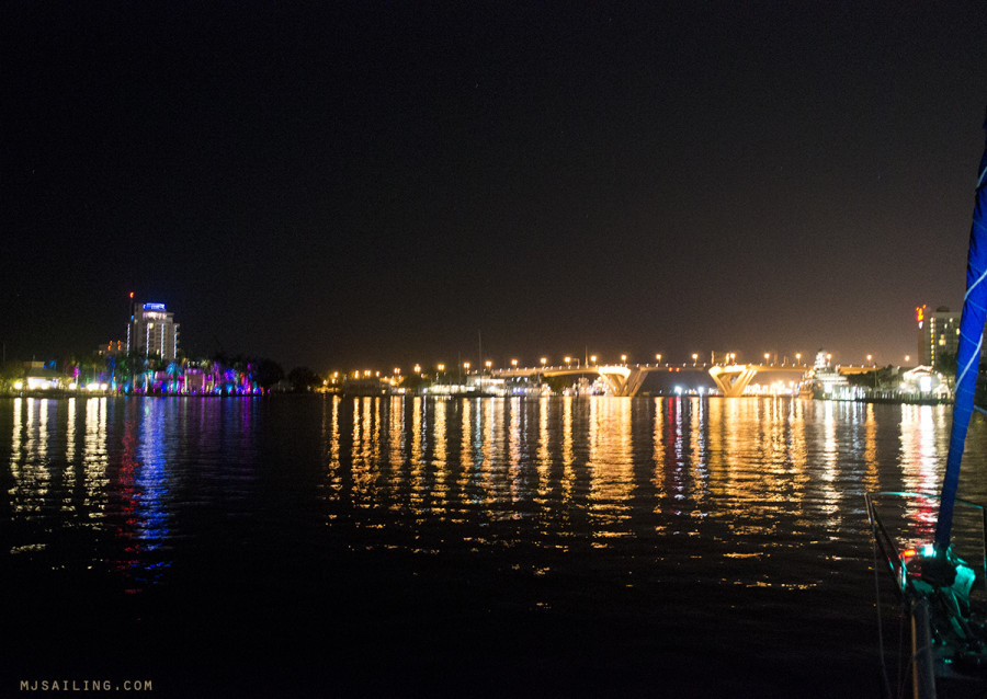 17th St. Causeway at night