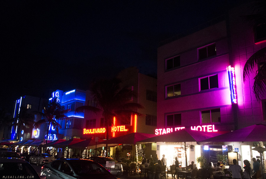 South Beach at night - Starlite Hotel