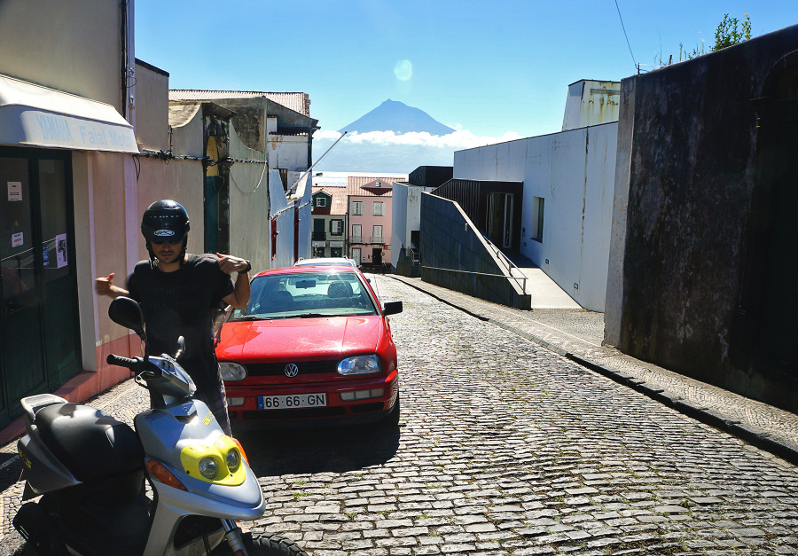 Matt renting scooter in Faial