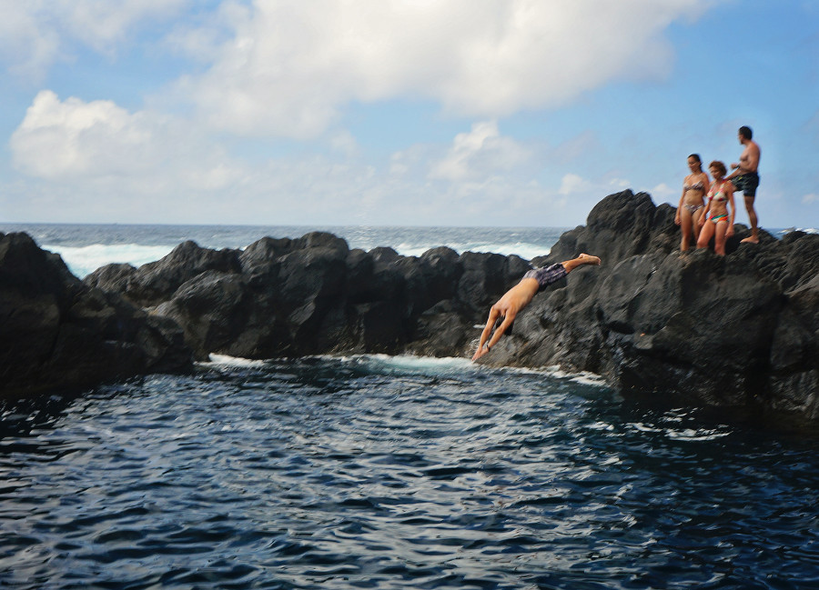 Matt diving into natural pool in Azores