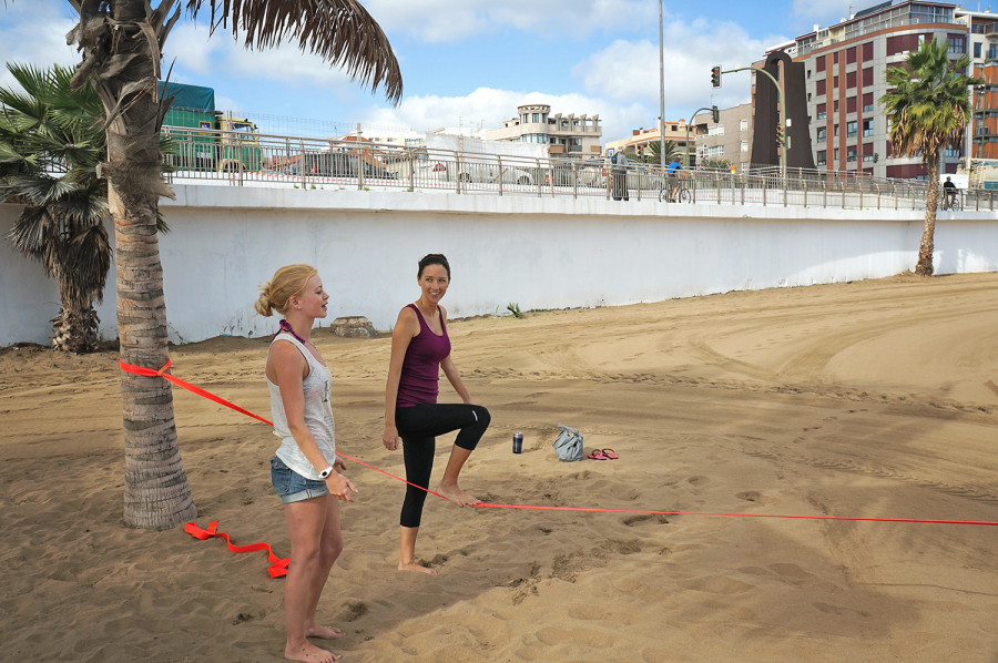 Jessica preparing to slackline