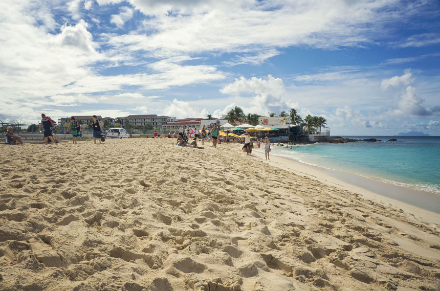 waiting for a plane at Maho Beach