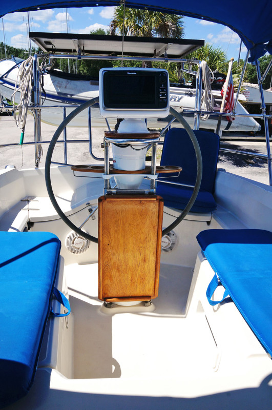 Sabre 34 Targa cockpit