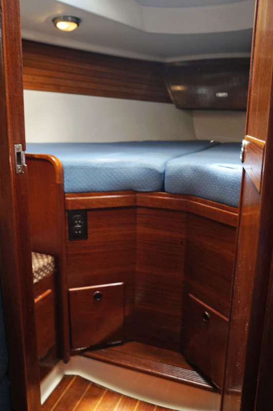 Sabre 34 Targa v-berth