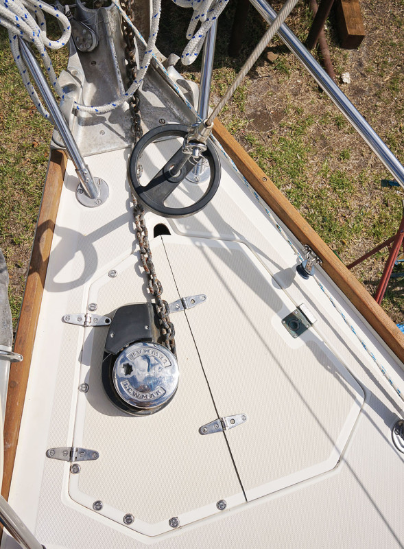 Sabre 34 Targa windlass