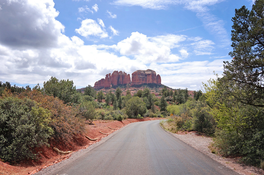 road to Cathedral Rock