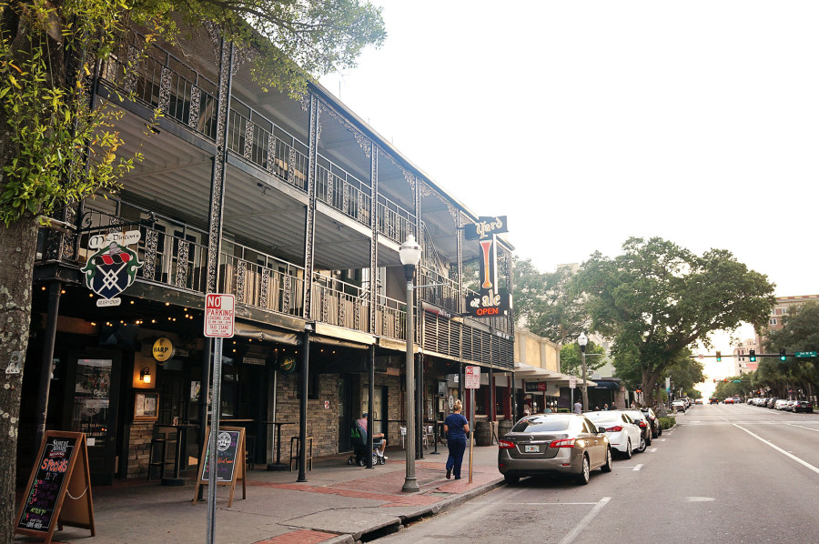 restaurant area of St. Petersburg Florida